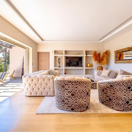Magnificent Villa, Heated Pool, Air Cond, Sea View Villa *
