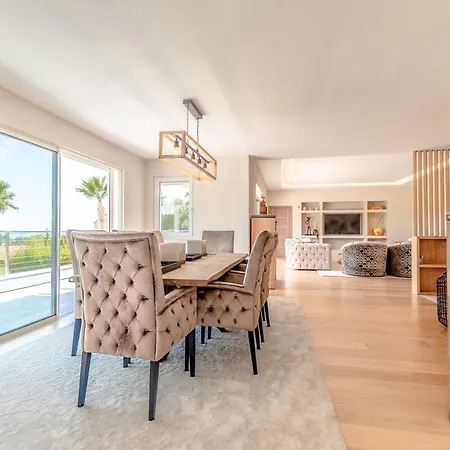 Вилла Magnificent Villa, Heated Pool, Air Cond, Sea View *