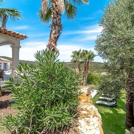 Вилла Magnificent Villa, Heated Pool, Air Cond, Sea View *