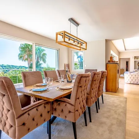 Magnificent Villa, Heated Pool, Air Cond, Sea View