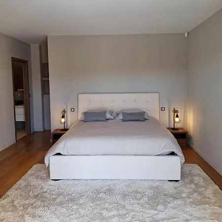Villa Magnificent Villa, Heated Pool, Air Cond, Sea View