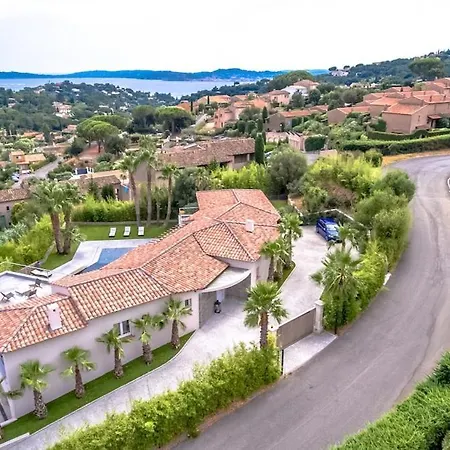 Magnificent Villa, Heated Pool, Air Cond, Sea View
